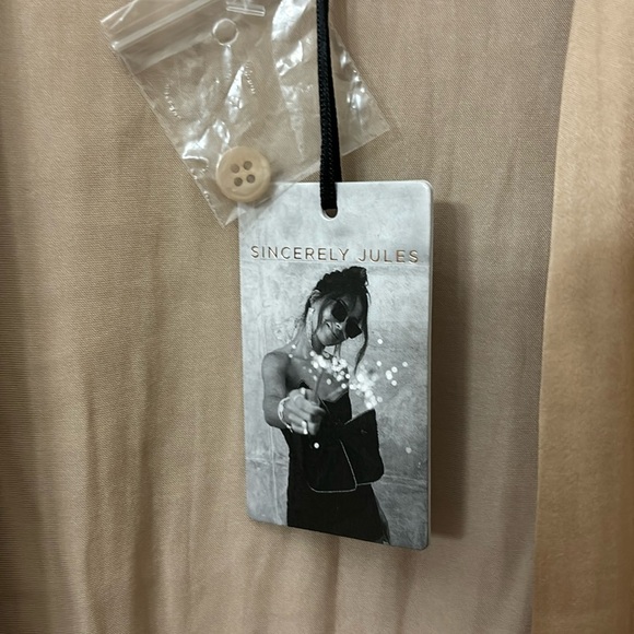 💋NWT✨Sincerely Jules✨bodysuit ✨Sz:M - Picture 4 of 10